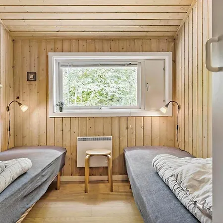 1474-aakirkeby-boesparken-20 度假居 *