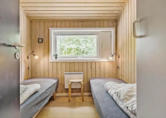 1474-aakirkeby-boesparken-20 別荘 *